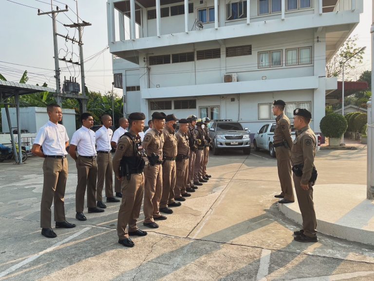 พ.ต.อ.ธานี สงวนจีน ผกก.สภ.ท่ามะกา อบรมปล่อบแถวสายตรวจ ก่อนออกปฏิบัติหน้าที่